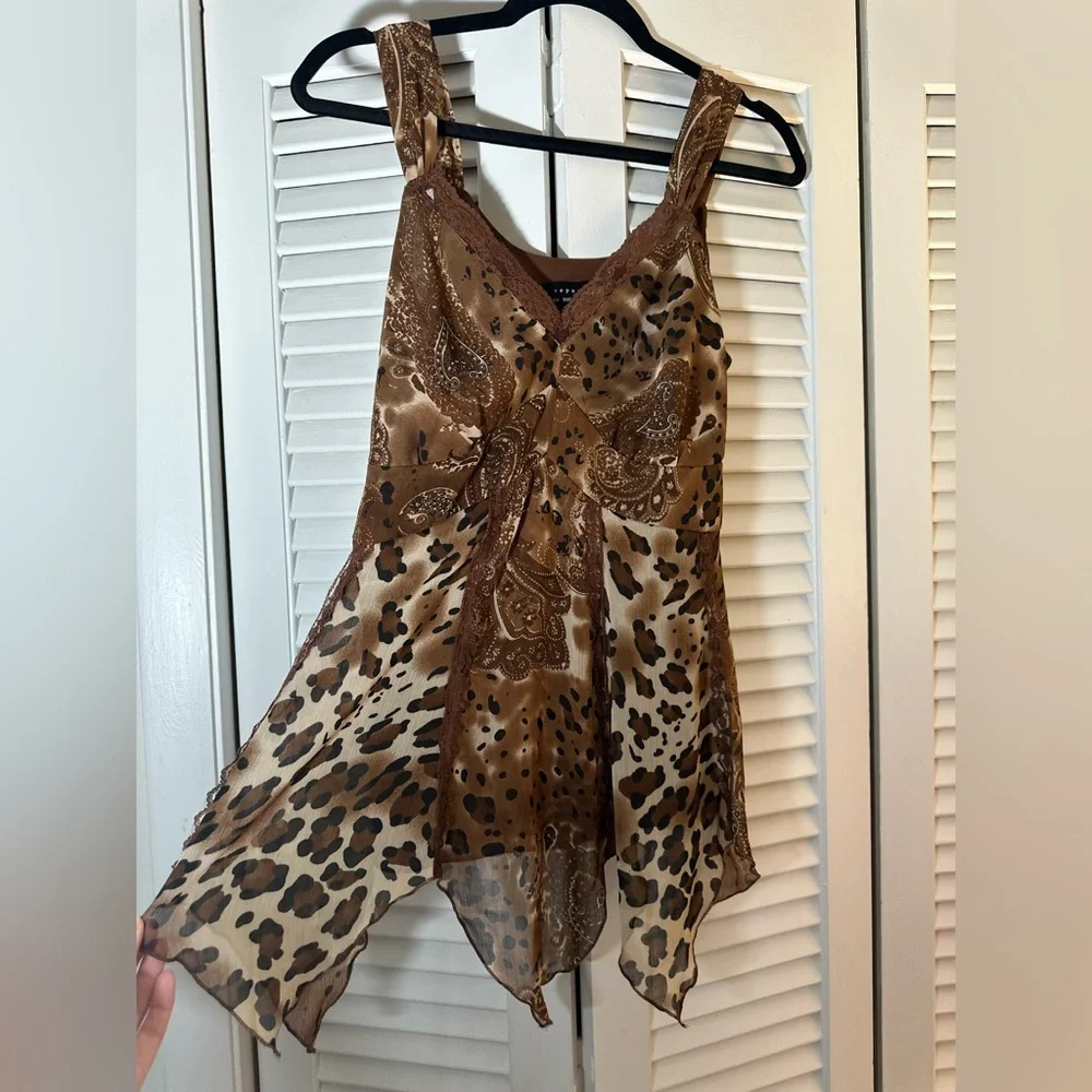 Elegant Brown Leopard Print Camisole - Picture 3 of 9